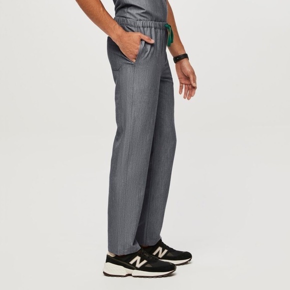 Figs Pisco Basic Scrub Straight Leg Pants in Graphite 4 Pockets Anti-Wrinkle XL - Picture 3 of 12